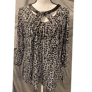 Ladies Cato top size Large
